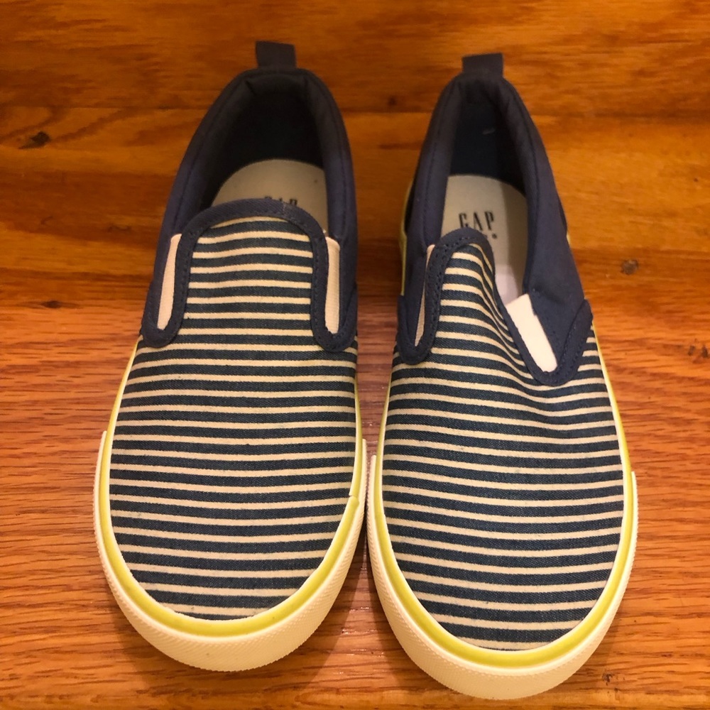 Gap shoes. Kids size 13